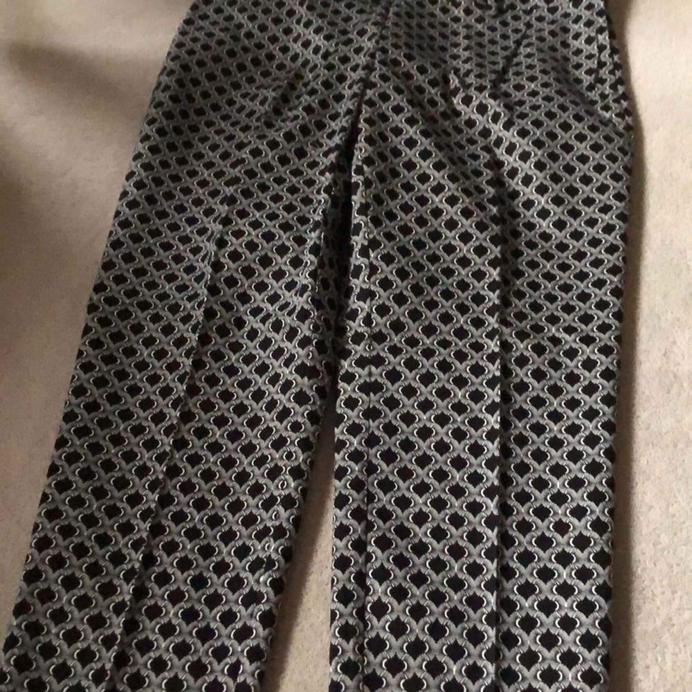 H&M patterned pants! - Picture 4 of 6